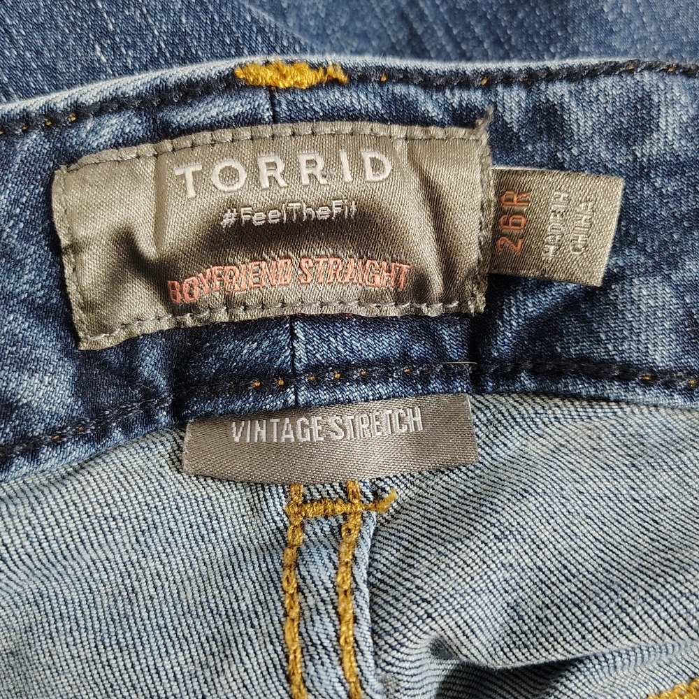 Torrid Boyfriend Straigh Blue Jeans Size 26 Mid Rise Stretch Denim - Picture 7 of 8